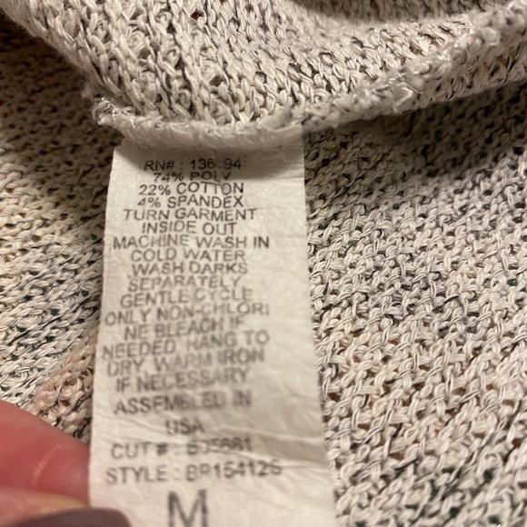 BLU PLANET Aztec print top - Picture 8 of 8